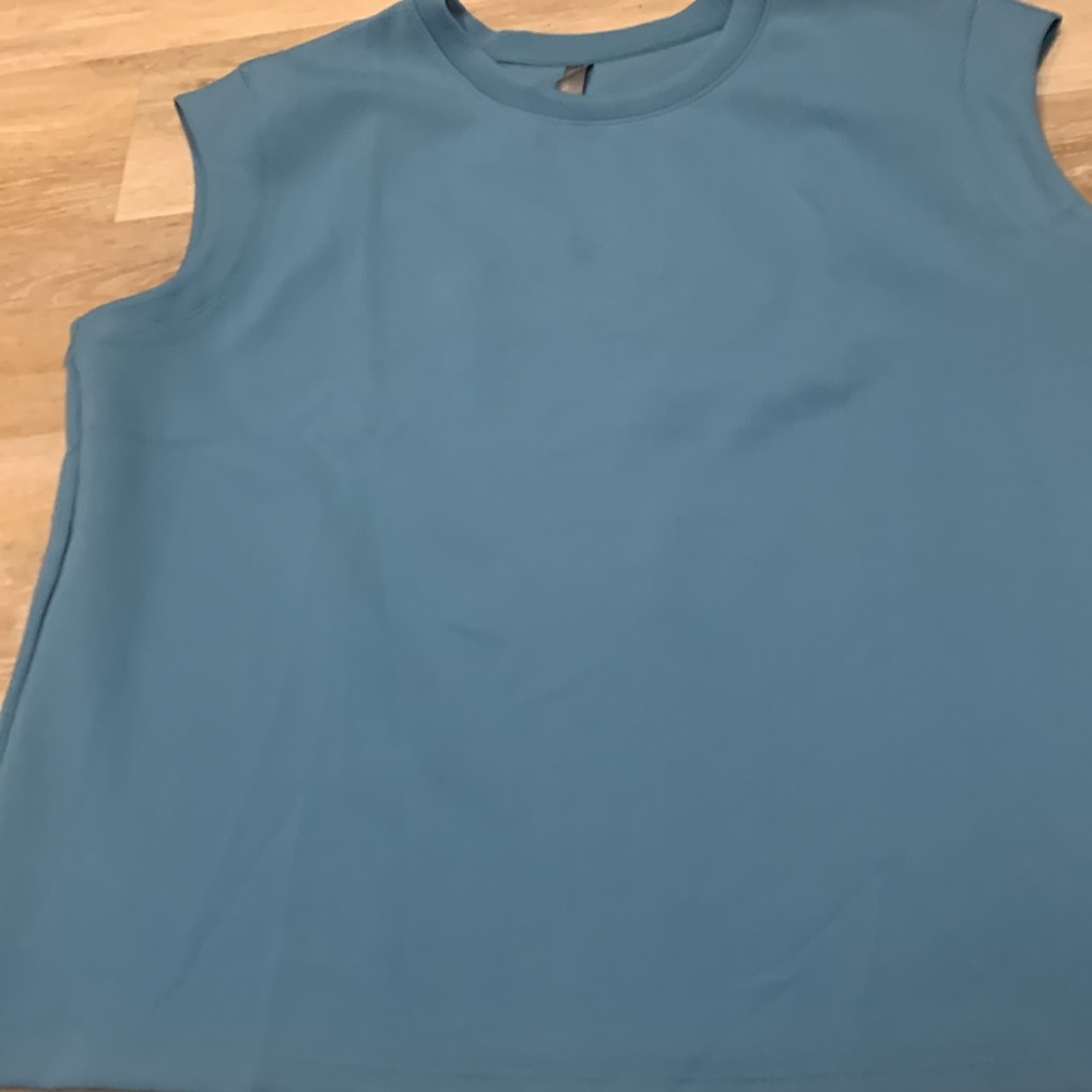 BNWOT MONDETTA Womens Top